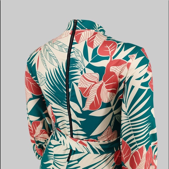 VACATION SEASON - Picture 6 of 7